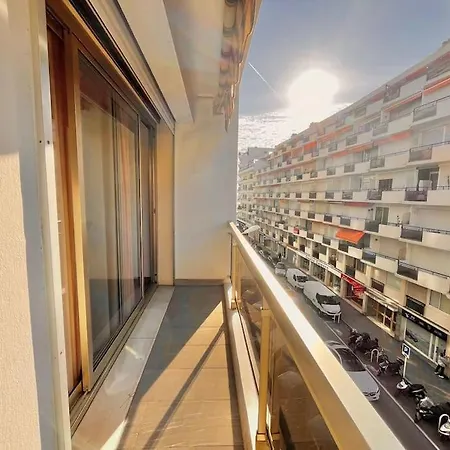 Le Colony